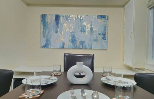 Book Now! 8-Min to Metro - King Bed- Old Town Central Retreat - Floyd's Freedom - - Foto 25