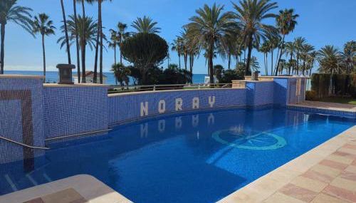 Frontline 2 bed apartment, San Pedro de Alcántara - Photo 3