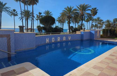 Frontline 2 bed apartment, San Pedro de Alcántara - Photo 3