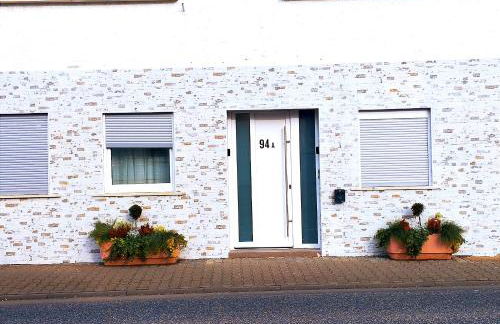 RIVER SIDE near FRANKFURT-AIR CONDITION-PRIVATE PARKING - Foto 26