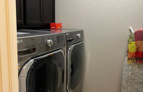 Stylish 4-Bed House - Spruce - Parking - Garden - Wi-Fi - Foto 32