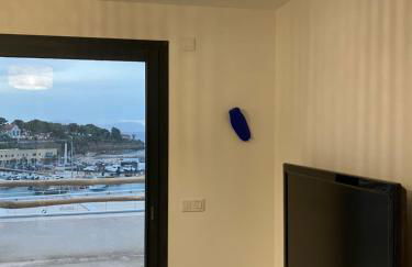 T2 vue sur le port jacuzzi terrasse et parking - Foto 12