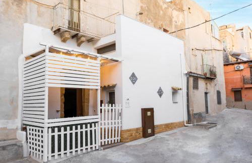 Centro Storico Sciacca - Casa Di Pisa Cortile Termine - Foto 32