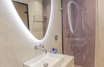 City Compass Luxury Villa - Photo 29