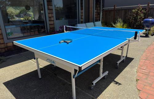 Dockside getaway with hot tub & dock - Foto 19