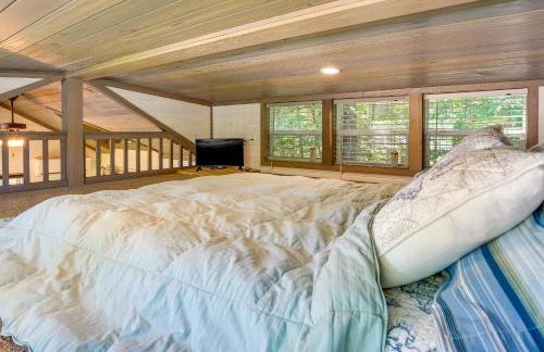 Mayfield Tiny Home with Porch, Walk to Beaches! - Foto 18