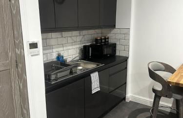 Town Centre Cosy Flat - Photo 6