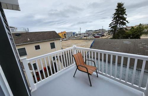 Beautiful beachside, newly renovated apartments just half a block from beach 2 bedroom - Foto 8