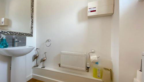 Cheerful 2-Bedroom house with Private parking - Pass the Keys - Foto 2, Other