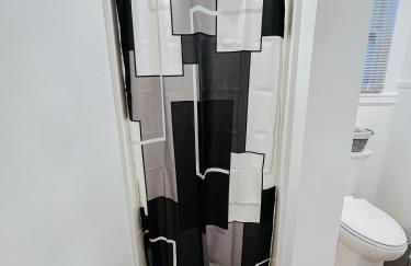 NEW! Cozy and Modern unit with Hot tub - Foto 4