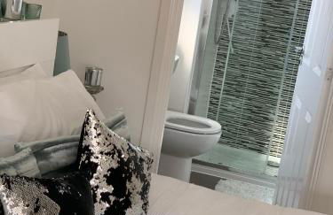 Stanton Cross 5 persons 3 Bed Home - Photo 4