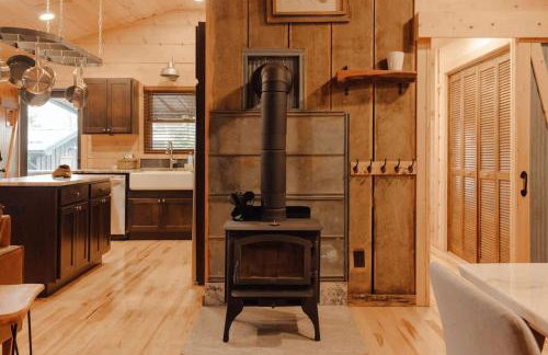 Home with Sauna & Hot Tub & Lake Access - Foto 14