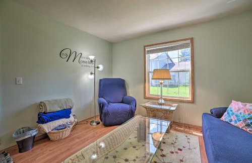 Houghton Lake Family Getaway with Fire Pit! - Foto 12