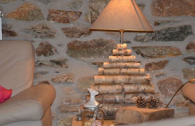 Luxury House with Indoor Pool, Sauna, Hot Tub - Photo 17