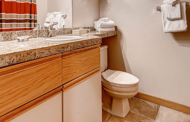 River Glen Condos by CRMR - Foto 32