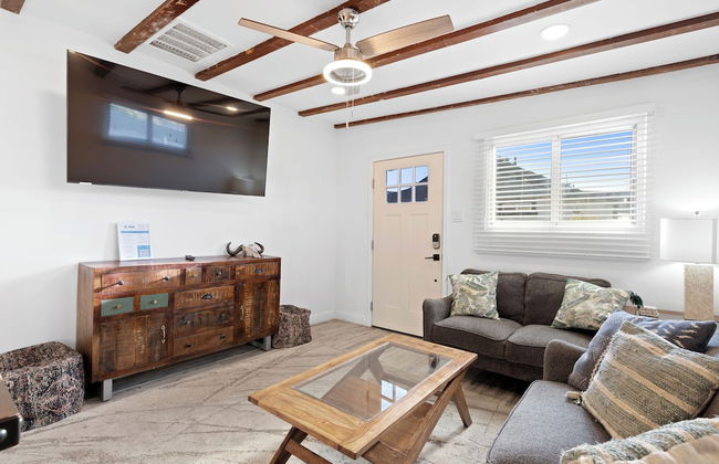 Cottage with BBQ & Hot Tub - Foto 23