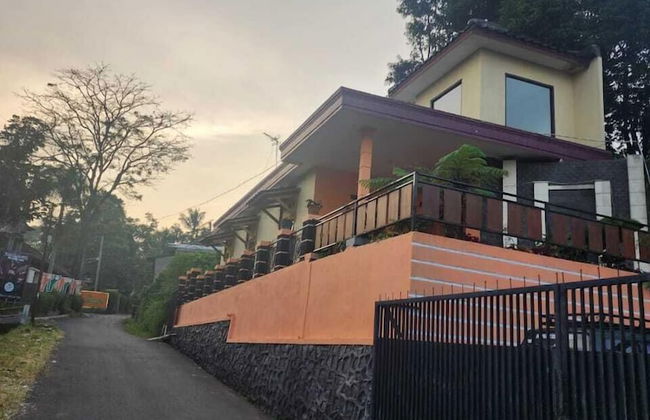 Griya Hulu Cai - Photo 1