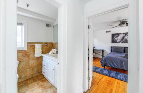 Modern 3BR Townhouse with Private Rooftop & Parking Minutes to NYC - Foto 47