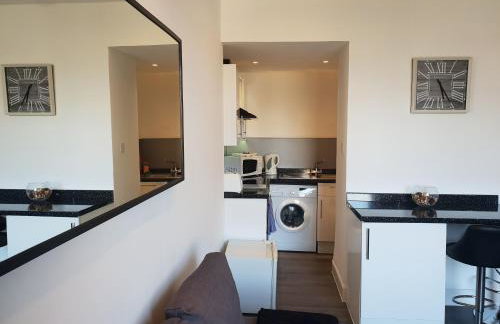 Stylish City Apartment - Near Haymarket, Walk to Castle and Princes Street - Foto 6