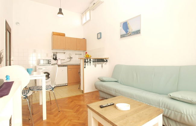 Apartment 1636 - Photo 11