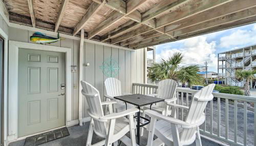 Bright Carolina Beach Condo - Walk to Shore! - Foto 3