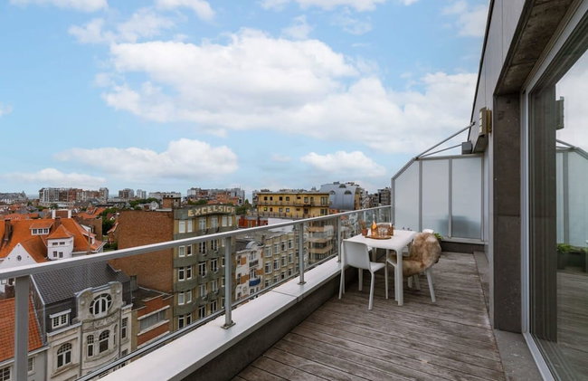 Charming Apartment Near the Beach With Balcony - Photo 35