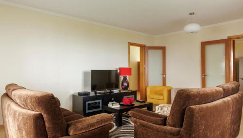 Costa's Guest House - Photo 5