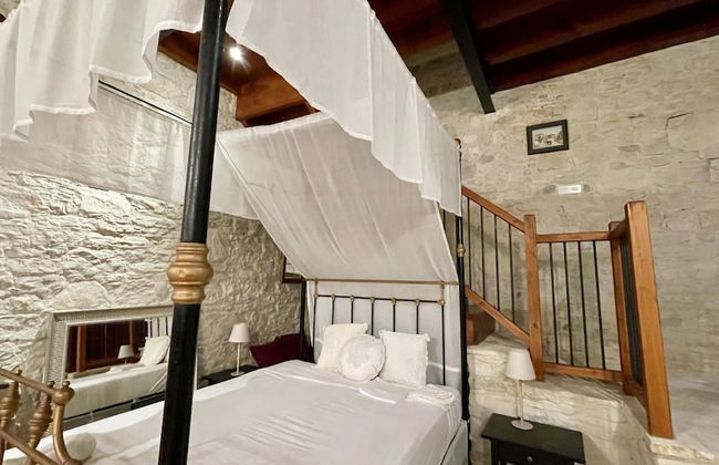 Juliet Suite Studio in Dhoros - Photo 13