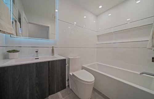 Huge 2000 sqft Luxury & Stylish Condo minutes to New York - Foto 15
