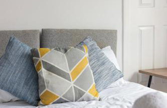 Modern And Vibrantly Designed Apartment - Foto 33