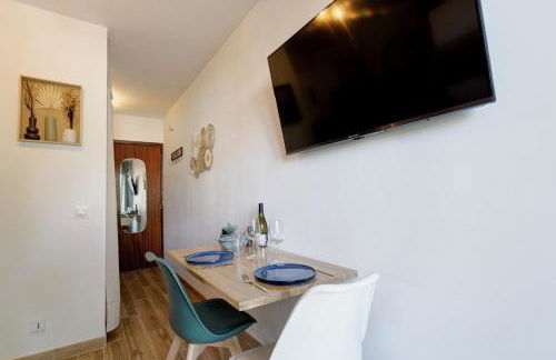 L'écrin, Studio Cosy, MBS, Wifi, Parking, Clim - Foto 13