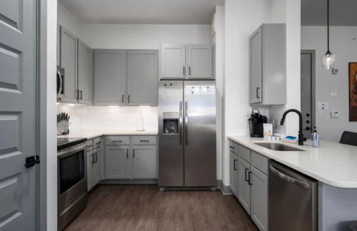 Luxury Apt with shopping and restaurants - Foto 19