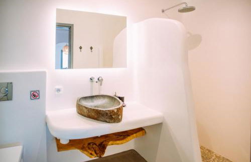 Mykonos Supreme Comfort Suites & Villas - Photo 46