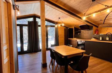 Chalet l'Epicéa T3 en forêt avec Terrasse & Jardin à 5 min à pied des pistes P2 et commerces - Foto 10