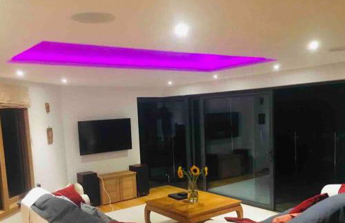 Sea Cliff View Designer Home - Photo 49