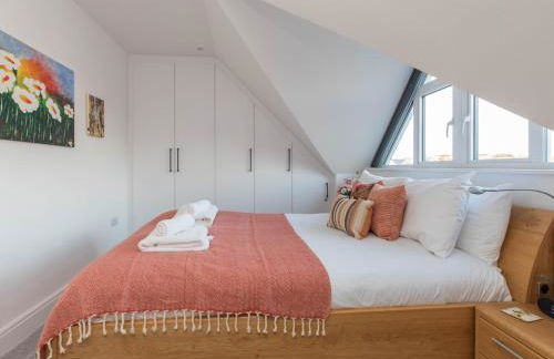 Radiant Penthouse on the Banks of the Thames - Pass the Keys - Photo 26