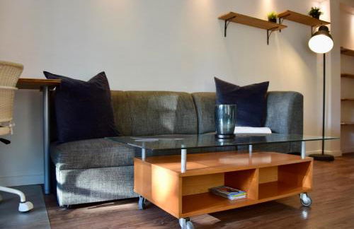 Stilvolle Wohnung mit Balkon & Parkplatz - Foto 9