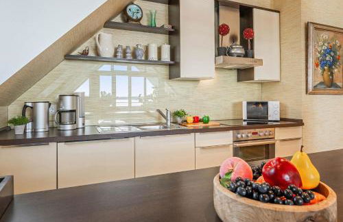 Wellness-Oase mit Wasserblick, Pool, Sauna & Fitnessbereich - Foto 12