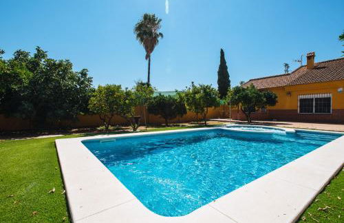 Villa Oasis Los Naranjos con jacuzzi 15 min Sevilla - Foto 4