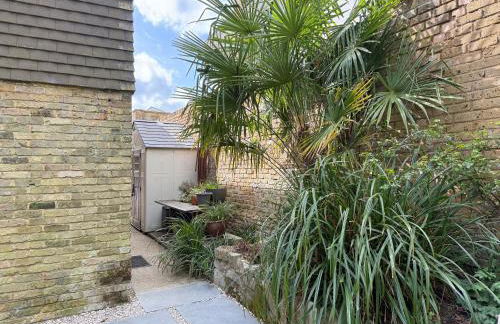 Studio with kitchen nestled lovely wooded cul du sac - Foto 9