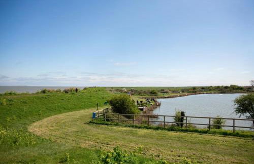 Haven Holiday Home at Kent Coast Allhallows - Photo 24