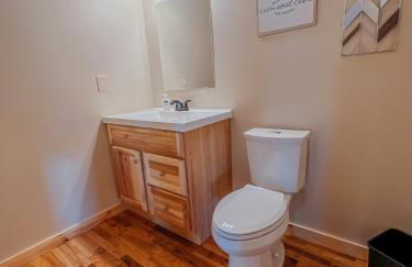 The Lodge at Hocking Hills - 2 Hot Tubs - 6 acres - Lake access - Photo 47