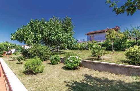 2 Bedroom Nice Apartment In Viskovo - Foto 16