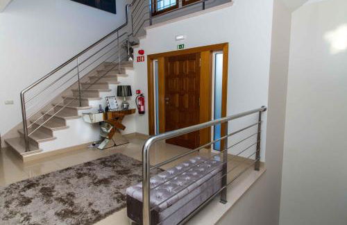 Luxury Villa with Private Pool, Gym & Leisure Room by Gale Beach LM25 - Foto 23