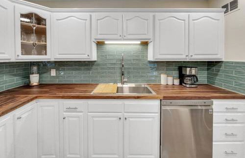 Cold Plunge Outdoor Shower Bike to Shem Creek - Photo 22