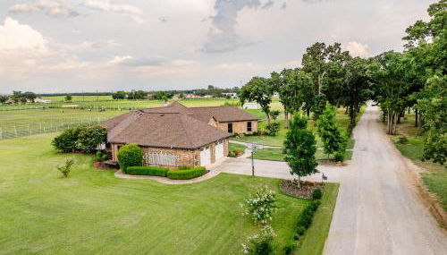 Newly Renovated Private Ranch Get-A-Way - Photo 2