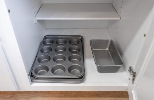 Color Pop Cottage Stylish 2BR with 2 Parking Spots - Foto 63