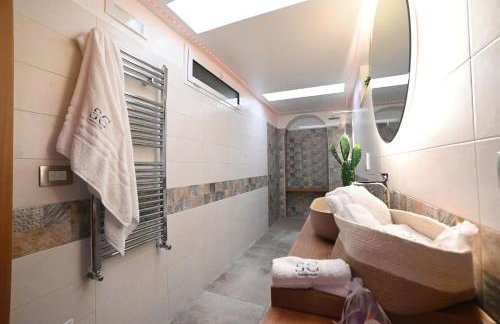 Suite Cavour Exclusive House Private Luxury SPA - IN THE HISTORICAL CENTER - Foto 28