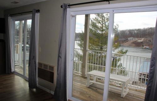 Wheelhouse Condo Lake View! 3BR 3BA - Foto 15