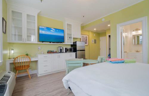 Palm Beach Island Condominiums - Photo 10